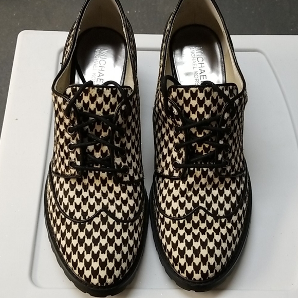 Michael Kors checkered shoes - Picture 1 of 4